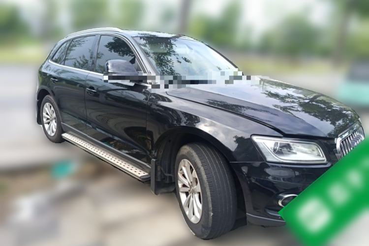 Used Audi Q5 2013 40 TFSI Technology Edition Front Right 45 Deg