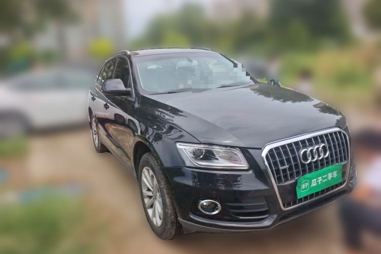 Used Audi Q5 2013 40 TFSI Technology Edition Front Right 45 Deg