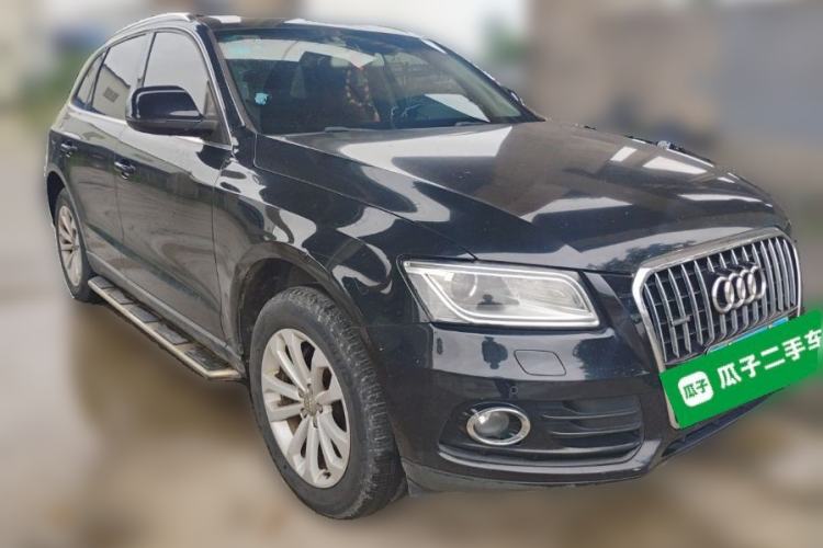 Used Audi Q5 2013 40 TFSI Technology Edition Front Right 45 Deg