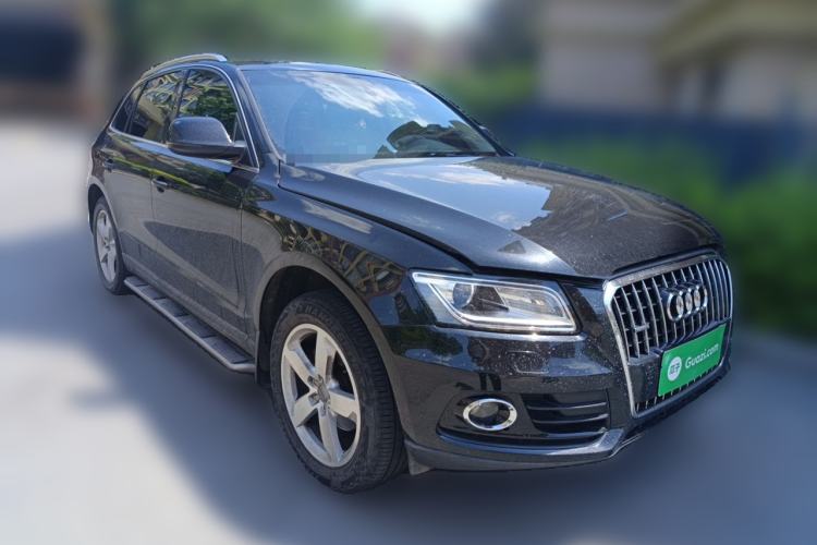 Used Audi Q5 2013 40 TFSI Technology Edition Front Right 45 Deg