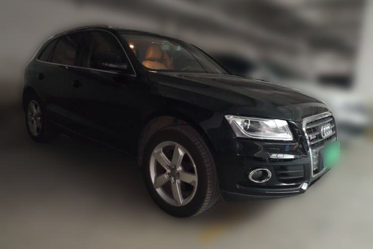 Used Audi Q5 2013 40 TFSI Comfort Edition Front Right 45 Deg