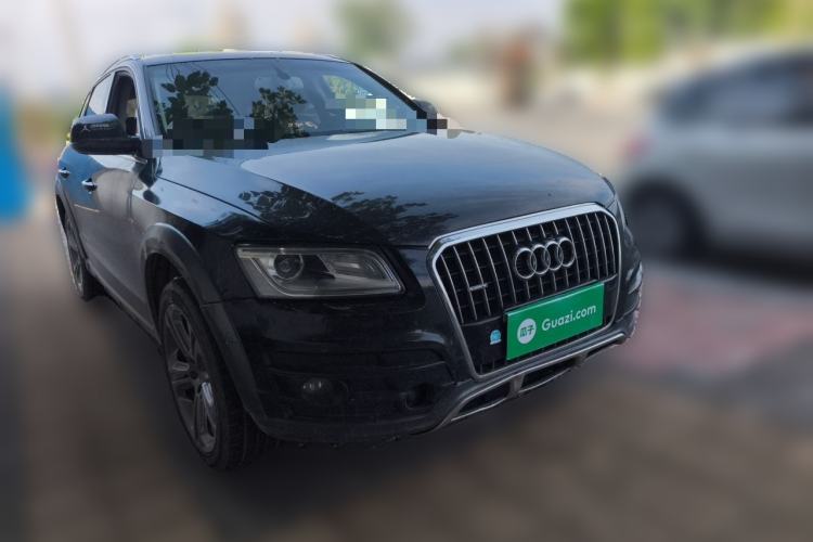 Used Audi Q5 2013 45 TFSI quattro off-road version Front Right 45 Deg