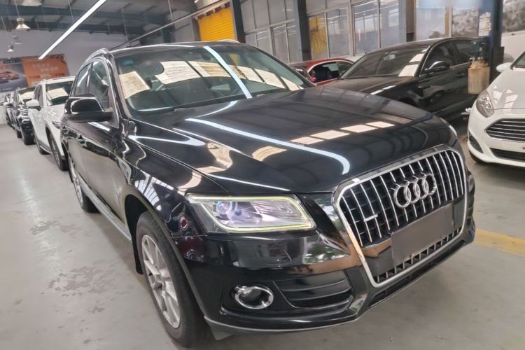 Used Audi Q5 2013 40 TFSI Ambition Front Right 45 Deg