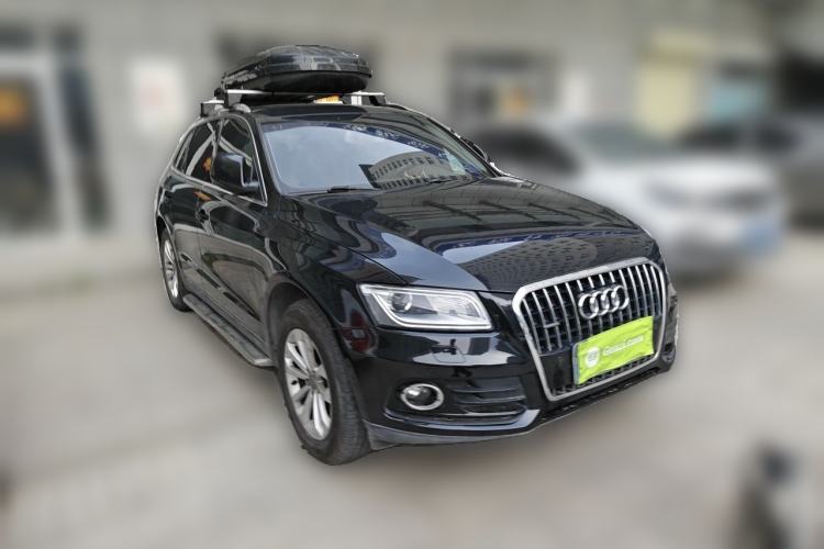 Used Audi Q5 2013 40 TFSI Technology Edition Front Right 45 Deg