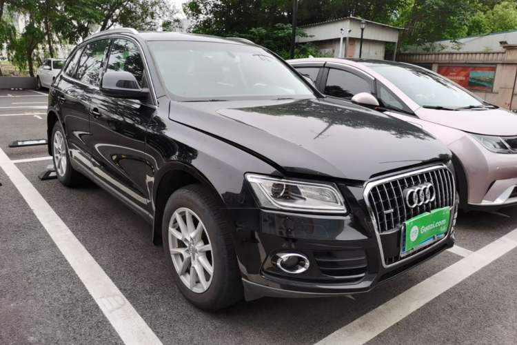 Used Audi Q5 2013 40 TFSI Ambition Front Right 45 Deg