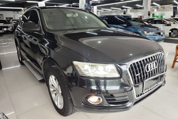 Used Audi Q5 2013 40 TFSI Technology Edition Front Right 45 Deg