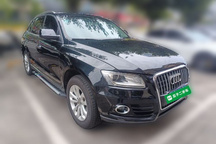 Used Audi Q5 2013 40 TFSI Technology Edition Front Right 45 Deg