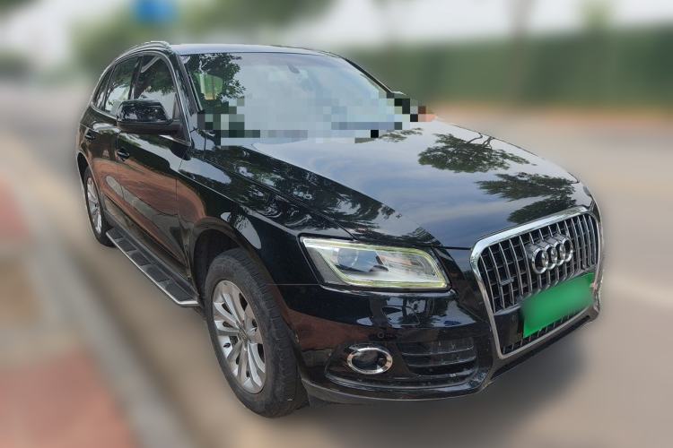Used Audi Q5 2013 40 TFSI Technology Edition Front Right 45 Deg