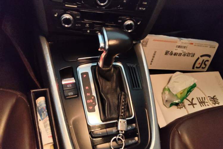 Used Audi Q5 2013 40 TFSI Technology Edition Gear Lever
