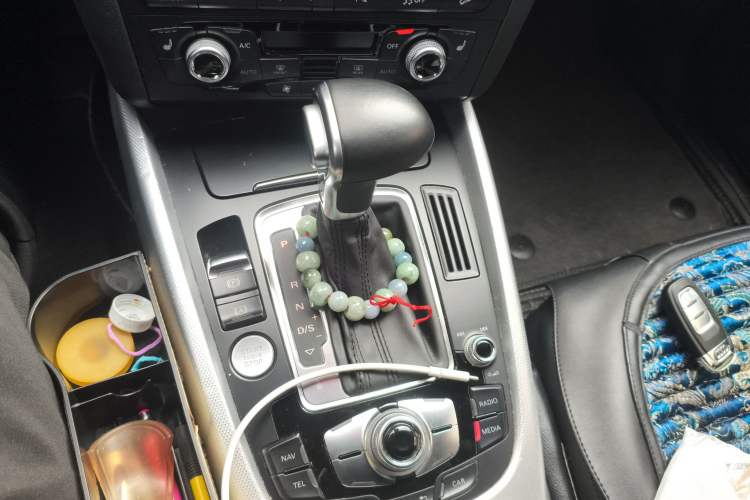 Used Audi Q5 2013 45 TFSI quattro Sport Edition Gear Lever