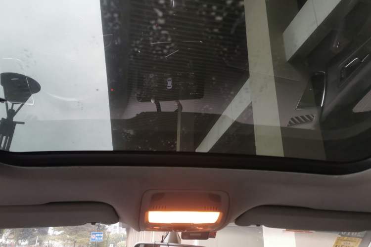 Used Audi Q5 2013 40 TFSI Ambition Headliner