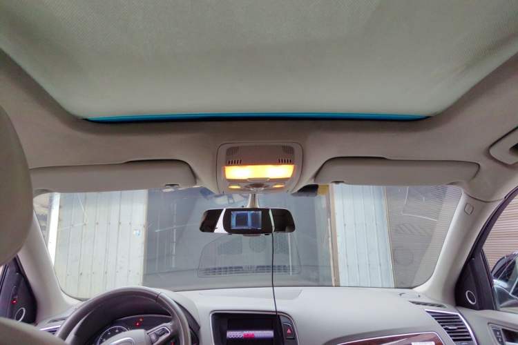 Used Audi Q5 2013 40 TFSI Technology Edition Headliner