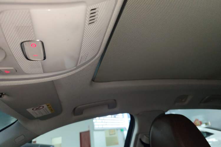Used Audi Q5 2013 40 TFSI Technology Edition Headliner