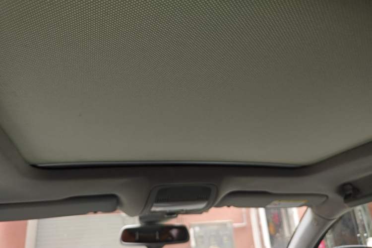 Used Audi Q5 2013 40 TFSI Luxury Model Headliner