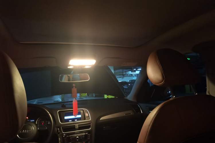 Used Audi Q5 2013 40 TFSI Ambition Headliner
