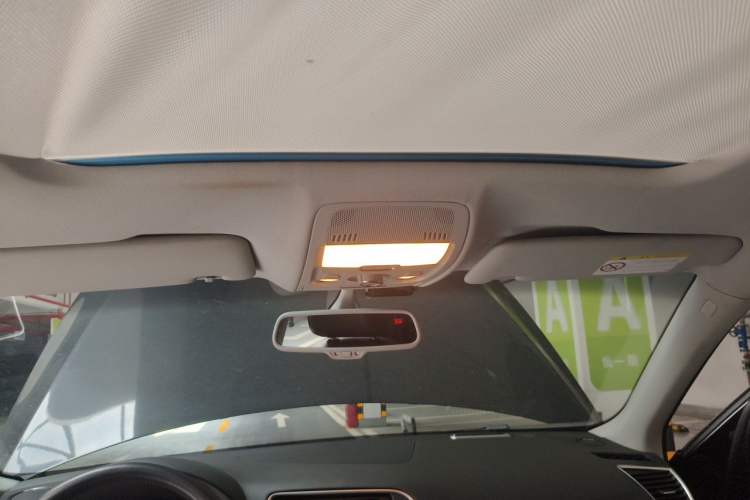 Used Audi Q5 2013 40 TFSI Comfort Edition Headliner