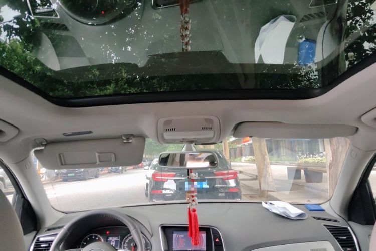 Used Audi Q5 2013 40 TFSI Technology Edition Headliner