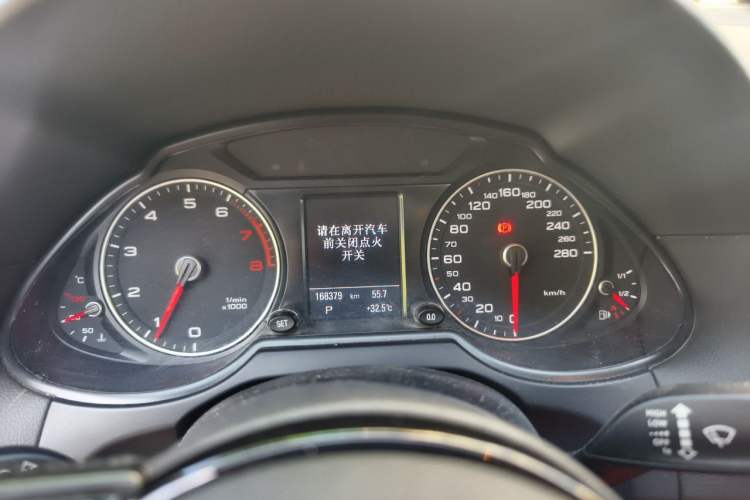 Used Audi Q5 2013 40 TFSI Comfort Edition Instrument Cluster