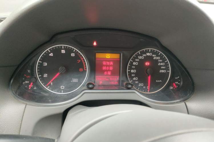 Used Audi Q5 2013 40 TFSI Ambition Instrument Cluster
