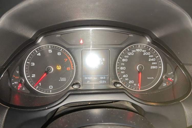 Used Audi Q5 2013 40 TFSI Ambition Instrument Cluster