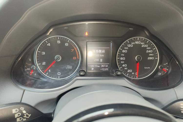 Used Audi Q5 2013 40 TFSI Ambition Instrument Cluster