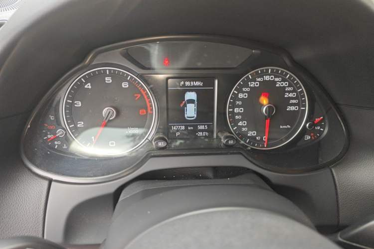 Used Audi Q5 2013 45 TFSI quattro Sport Edition Instrument Cluster