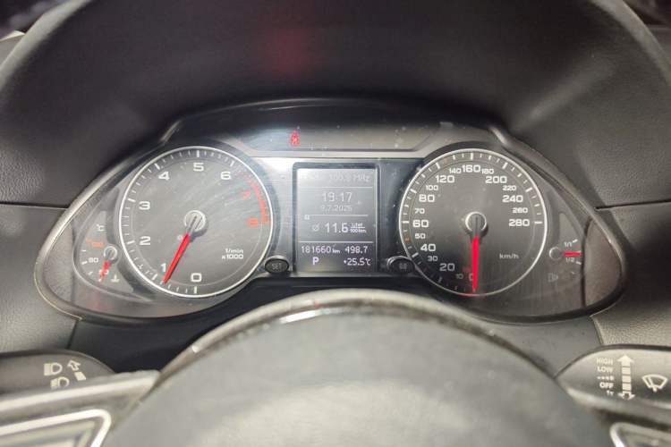 Used Audi Q5 2013 40 TFSI Technology Edition Instrument Cluster