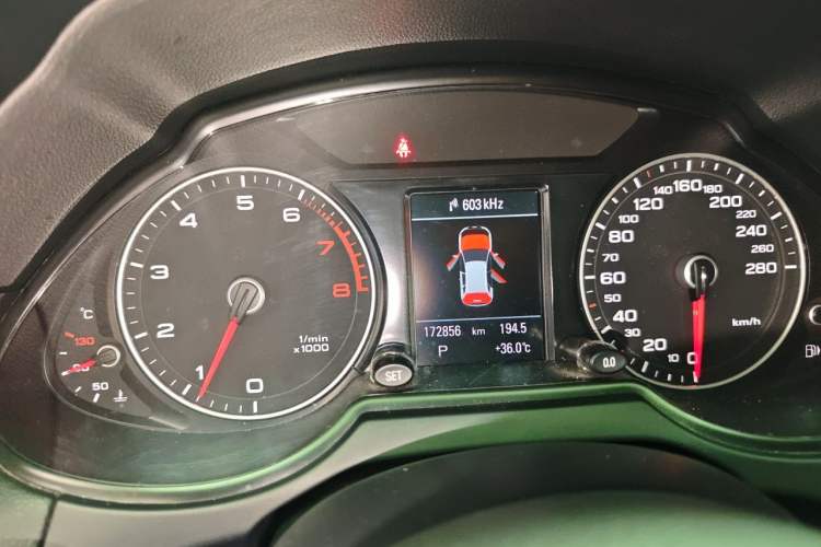 Used Audi Q5 2013 40 TFSI Comfort Edition Instrument Cluster