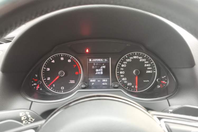 Used Audi Q5 2013 45 TFSI quattro Sport Edition Instrument Cluster
