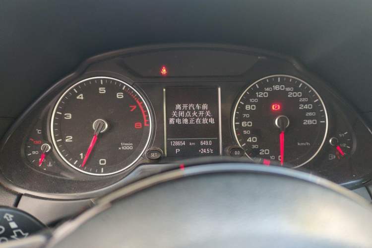 Used Audi Q5 2013 45 TFSI quattro Sport Edition Instrument Cluster