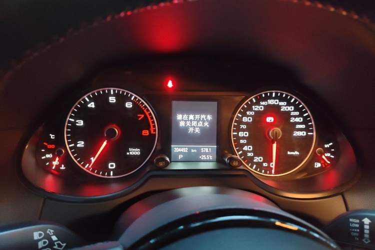 Used Audi Q5 2013 40 TFSI Technology Edition Instrument Cluster
