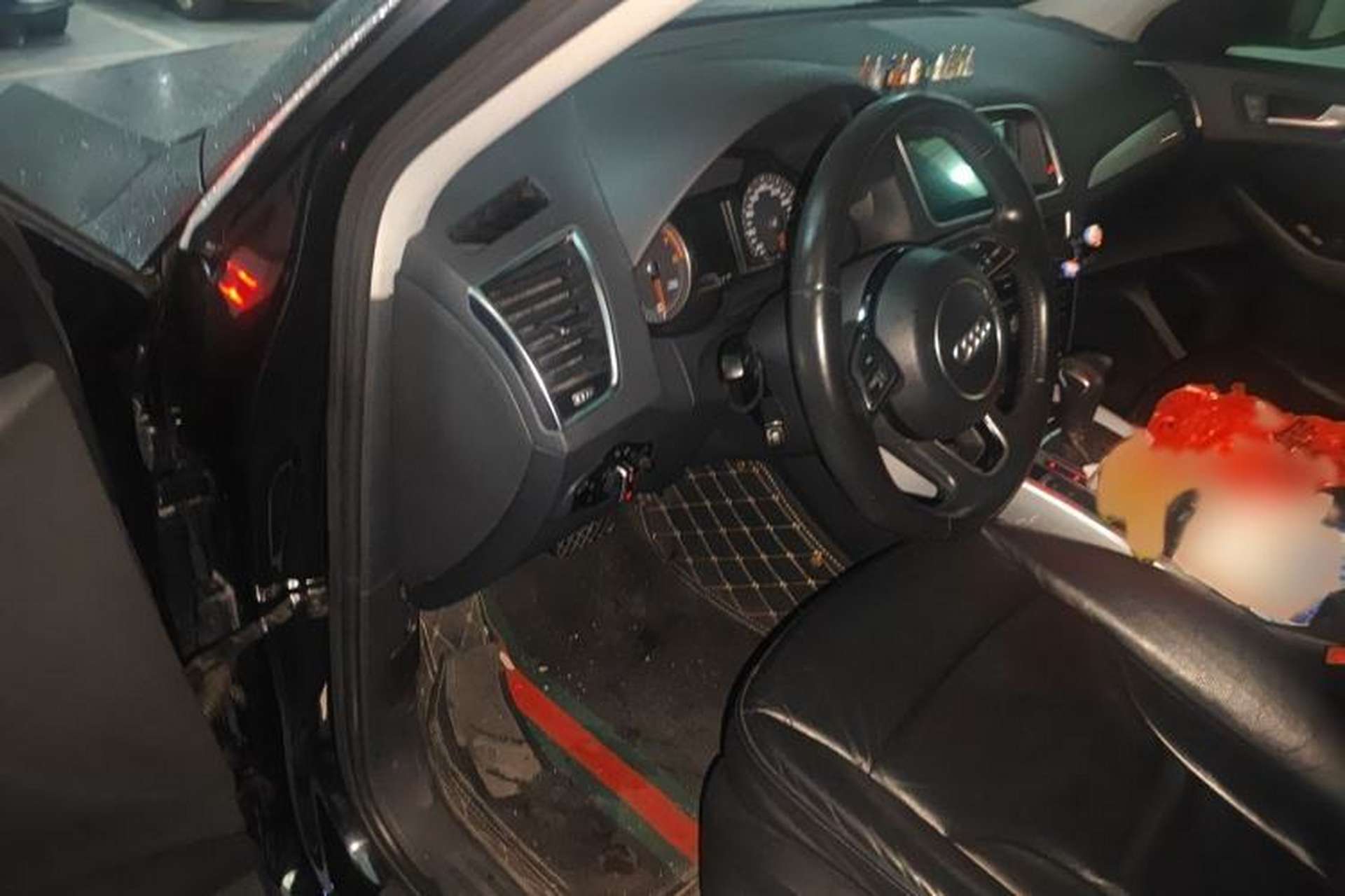 Used Audi Q5 2013 40 TFSI Technology Edition Interior 3