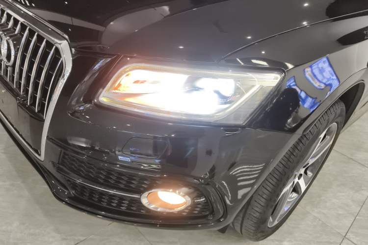 Used Audi Q5 2013 45 TFSI quattro Sport Edition Left Front Headlight