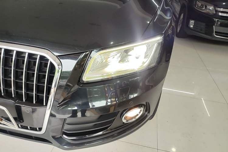 Used Audi Q5 2013 40 TFSI Technology Edition Left Front Headlight