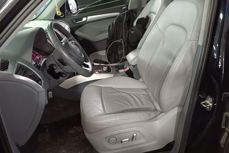 Used Audi Q5 2013 45 TFSI quattro Sport Edition Left Front Seat