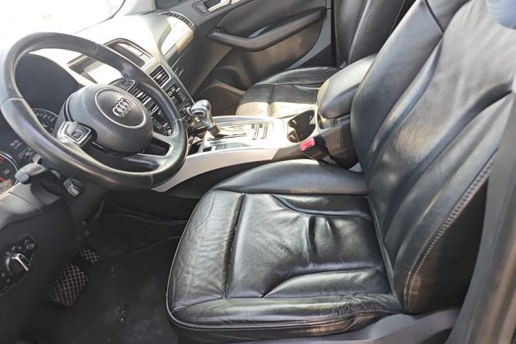 Used Audi Q5 2013 40 TFSI Technology Edition Left Front Seat