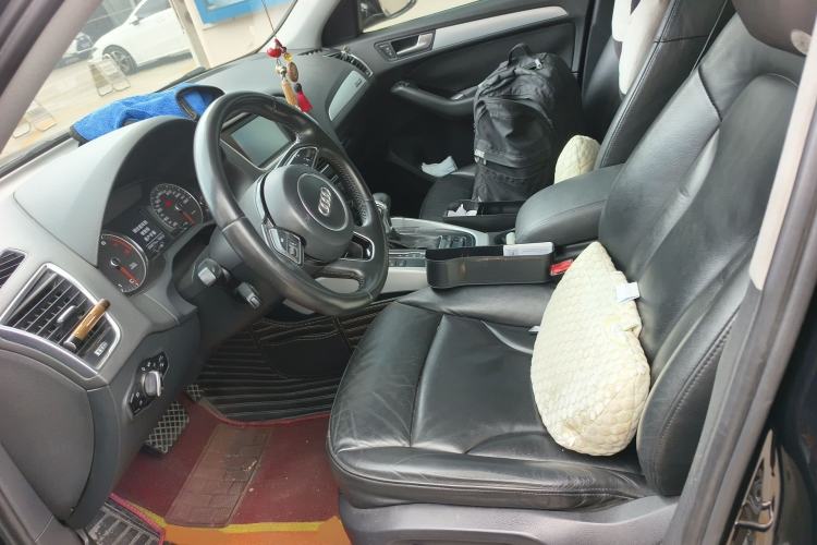 Used Audi Q5 2013 40 TFSI Technology Edition Left Front Seat