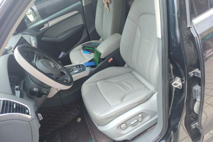 Used Audi Q5 2013 40 TFSI Technology Edition Left Front Seat