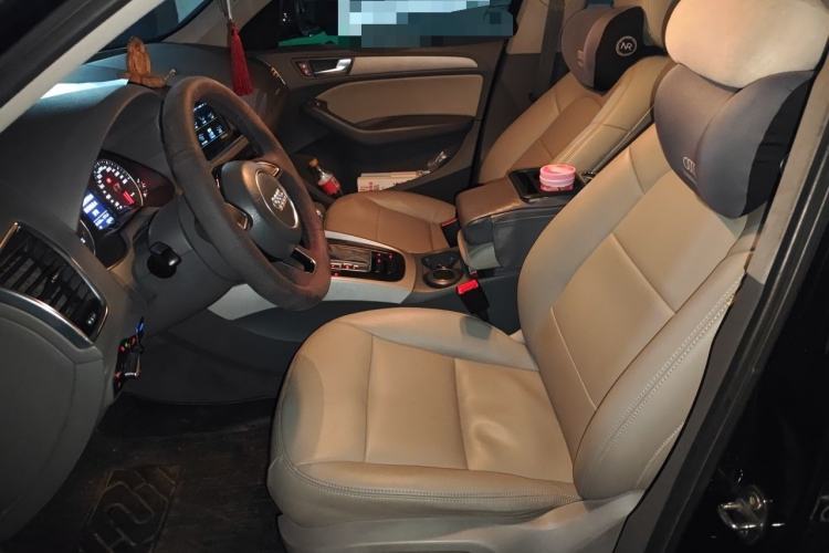 Used Audi Q5 2013 40 TFSI Ambition Left Front Seat
