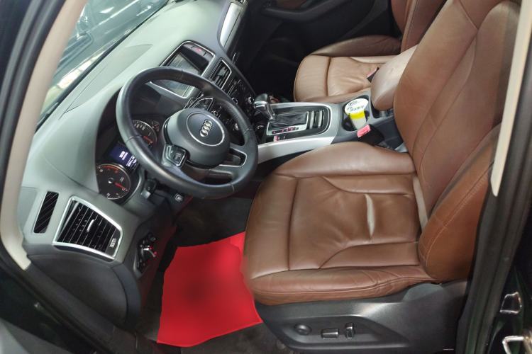 Used Audi Q5 2013 40 TFSI Technology Edition Left Front Seat