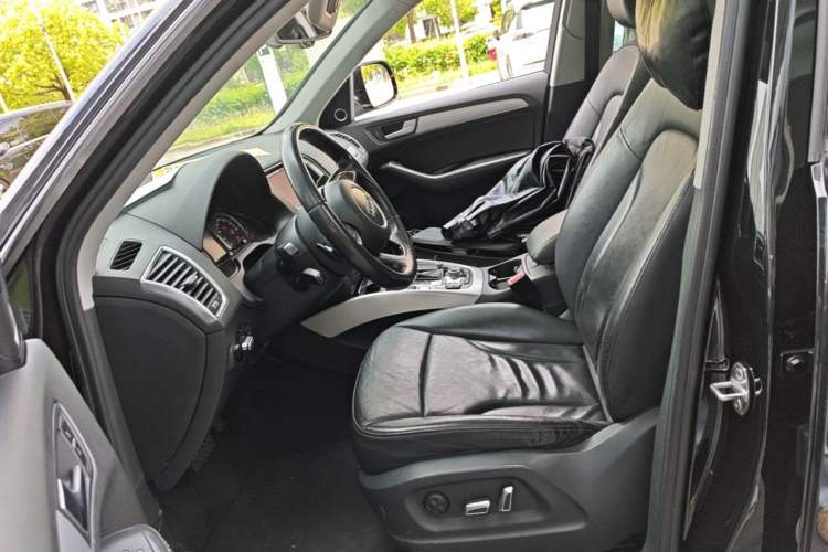 Used Audi Q5 2013 45 TFSI quattro Sport Edition Left Front Seat