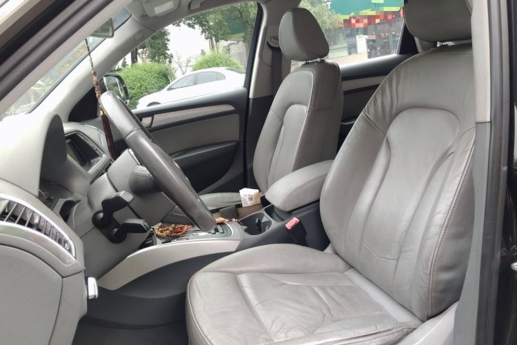 Used Audi Q5 2013 40 TFSI Technology Edition Left Front Seat
