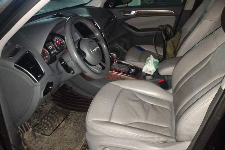 Used Audi Q5 2013 40 TFSI Comfort Edition Left Front Seat