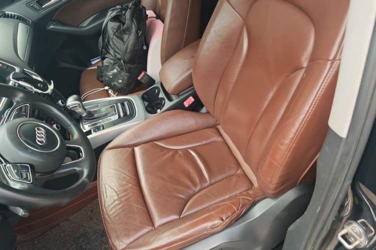 Used Audi Q5 2013 40 TFSI Technology Edition Left Front Seat