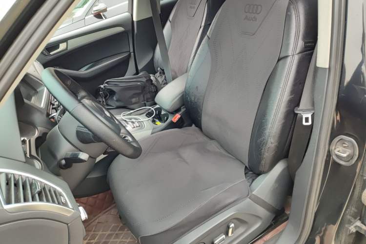 Used Audi Q5 2013 40 TFSI Ambition Left Front Seat