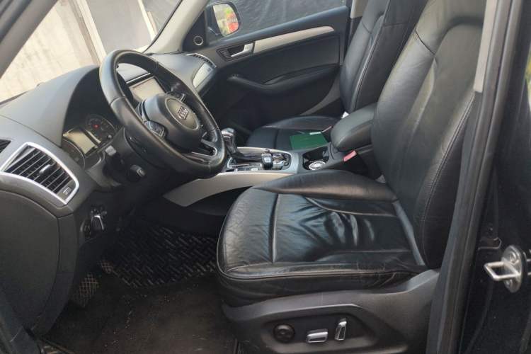 Used Audi Q5 2013 45 TFSI quattro Sport Edition Left Front Seat