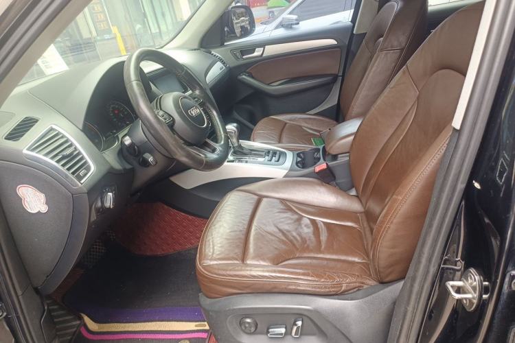 Used Audi Q5 2013 40 TFSI Technology Edition Left Front Seat