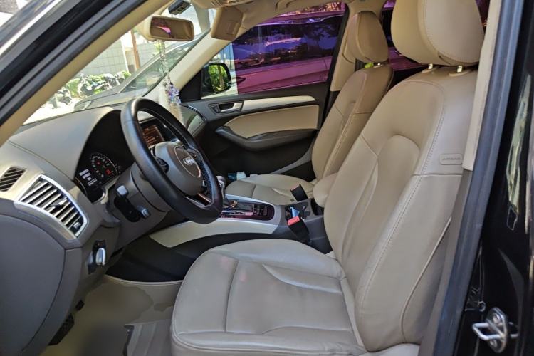 Used Audi Q5 2013 40 TFSI Technology Edition Left Front Seat