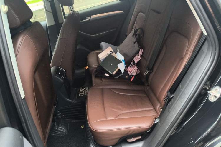 Used Audi Q5 2013 40 TFSI Technology Edition Left Rear Seat
