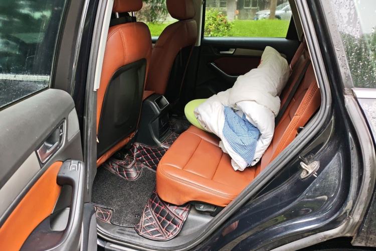 Used Audi Q5 2013 40 TFSI Ambition Left Rear Seat